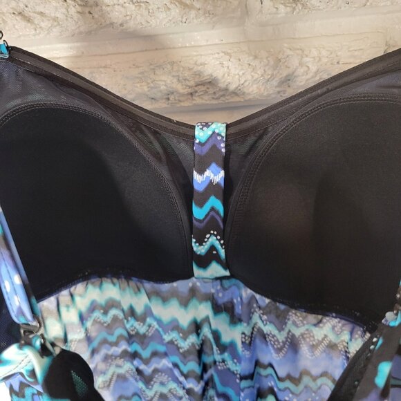 Croft Barrow Women Swim Top 26W Plus Blue Adjustable Spaghetti Bra GEO95E - Picture 8 of 11